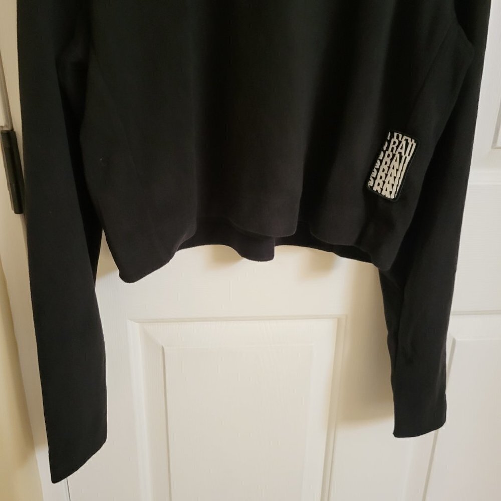 Rains Soft Fleece W Cropped Black Sweatshirt NWT Size: SMALL - Picture 5 of 7